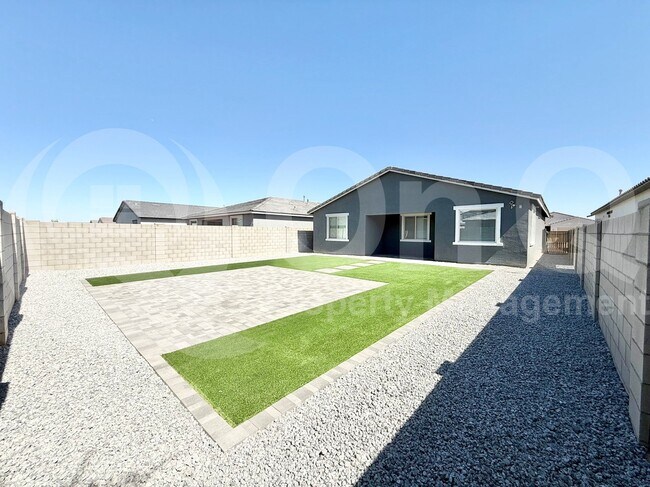 Building Photo - 5523 W Coplen Farms Rd