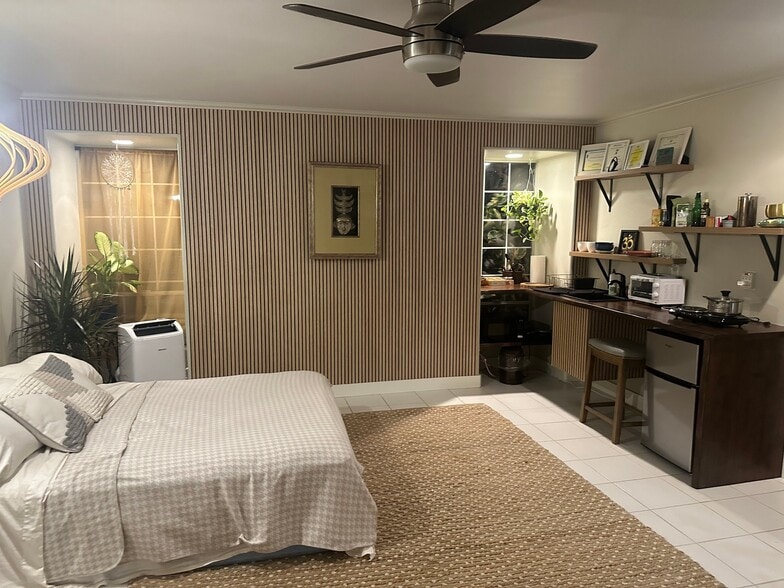 Building Photo - 77-176-176 Halawai Way