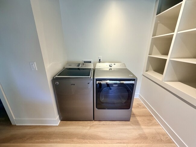 Building Photo - 2949 S 78th St