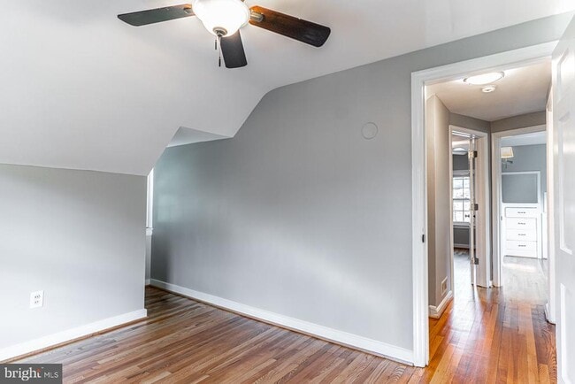 Building Photo - 2759 W George Mason Rd