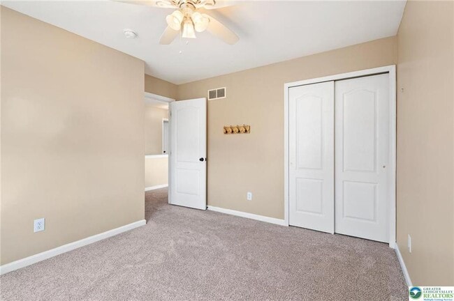 Building Photo - 5985 Saratoga Ln