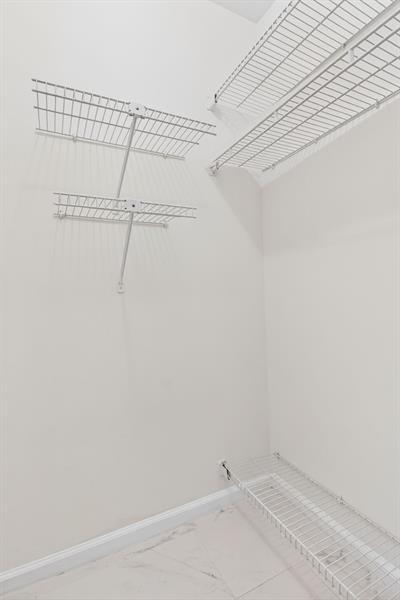 Building Photo - 130 Cypress Club Dr