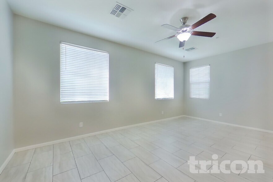 Building Photo - 12565 W Lindbergh Dr