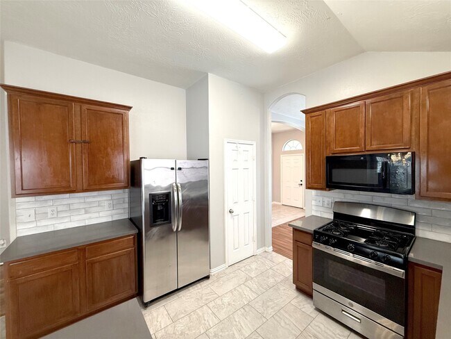 Building Photo - 2414 Alcove Foster Ct
