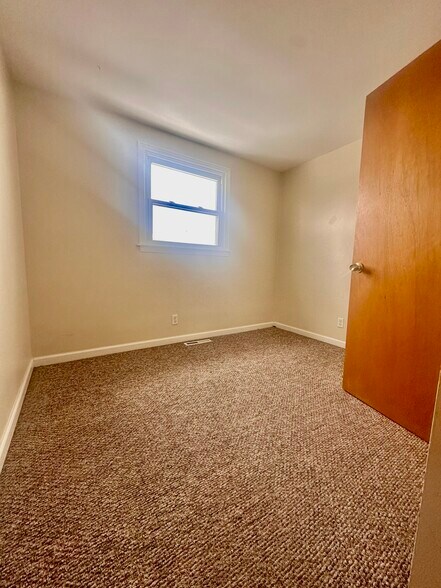 Building Photo - 48 S Bellevue Ave