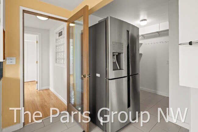 Building Photo - Delightful Magnolia 4br Remodel * Walkable Salmon Bay Location, Central Yet Quiet