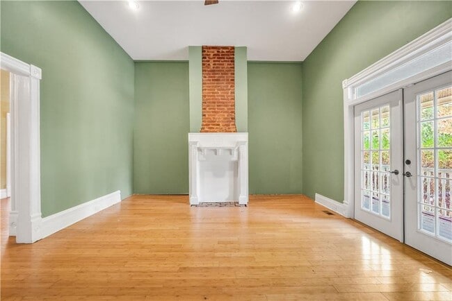 Building Photo - 265 Kudzu St