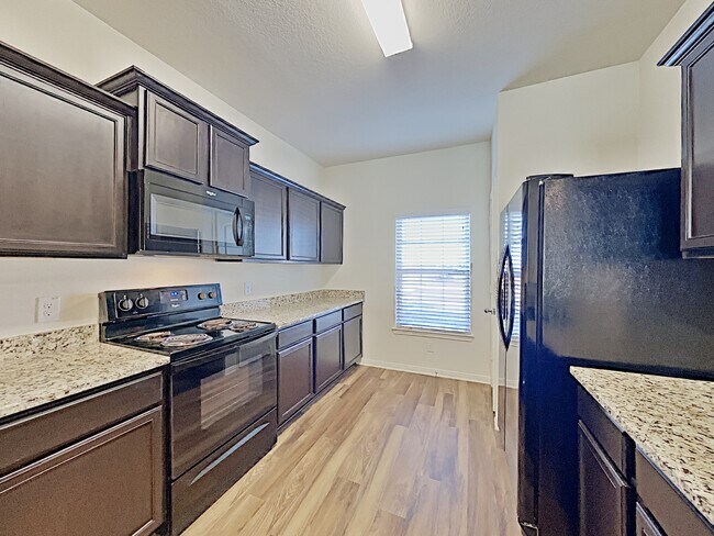 Building Photo - 6731 Sabinal