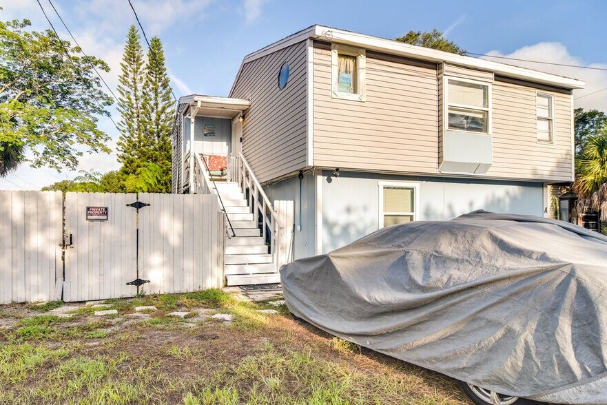 Building Photo - 10875 71st Ave