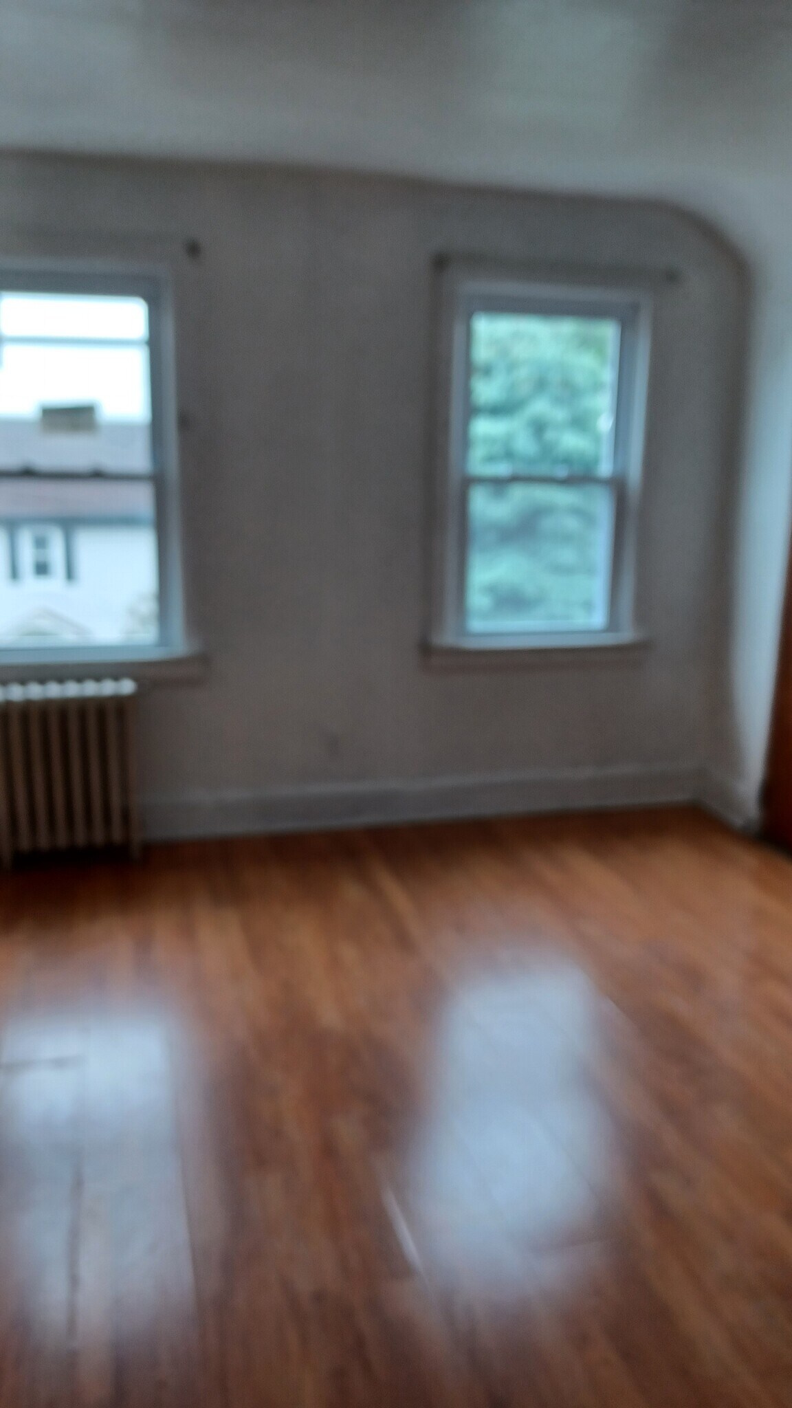 Building Photo - 33 Center St