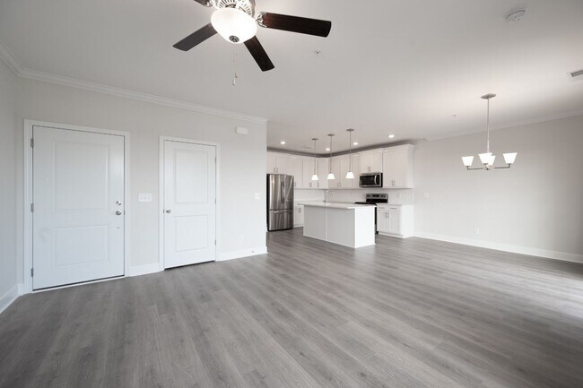 Building Photo - 2022-BUILT BURKITT COMMONS CONDO WALKABLE ...