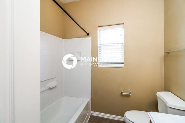 Building Photo - 3 Bedroom Pet-Friendly Home in Crowley, TX with Main Street Renewal