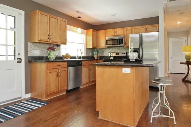 Building Photo - 4417 Saunders Ave