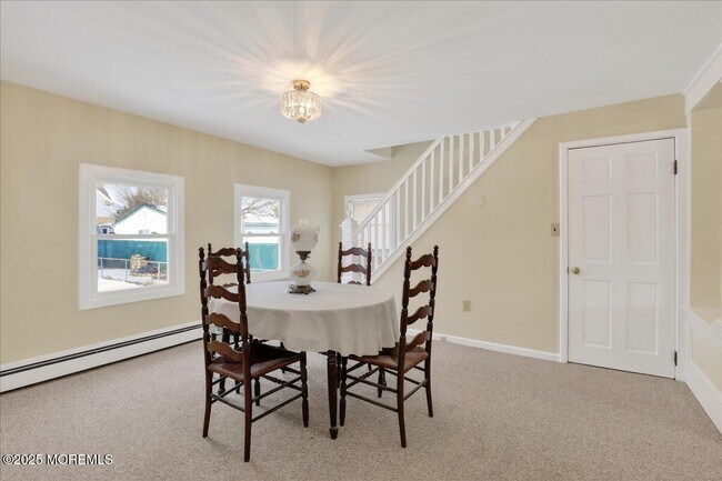 Building Photo - 28 Sedgwick St