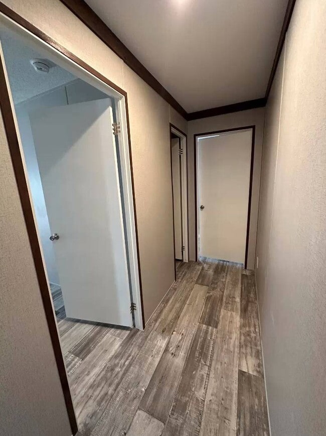 Building Photo - 3150 Plateau Dr