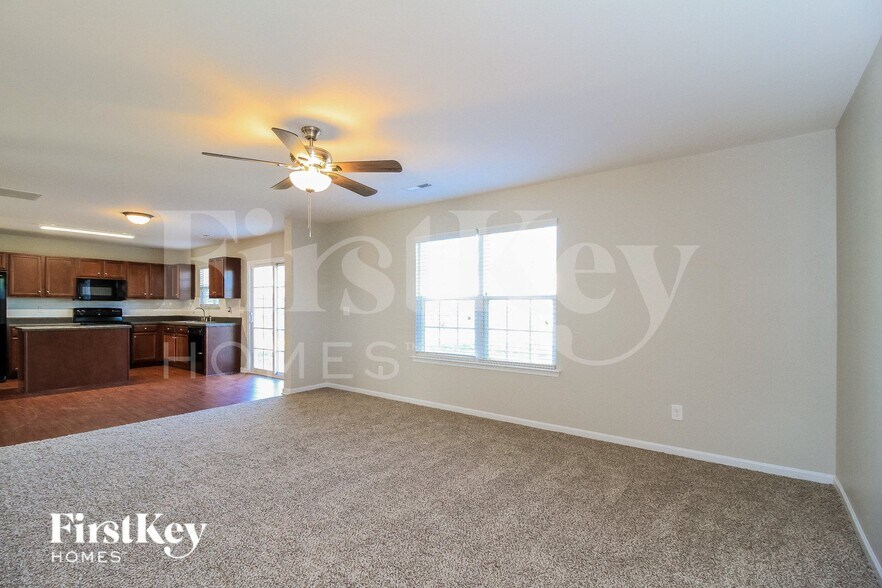 Building Photo - 270 Mount Olivet Dr