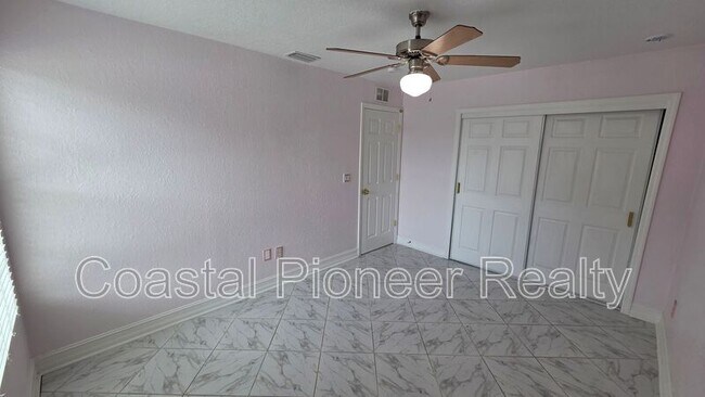 Building Photo - 5005 Dollarway Ct