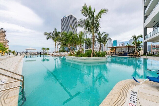 Building Photo - 159 NE 6th St