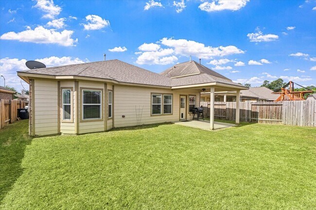 Building Photo - 285 Country Crossing Cir