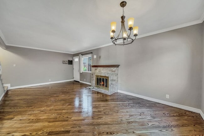 Building Photo - 3 bedroom condo near Santana Row!