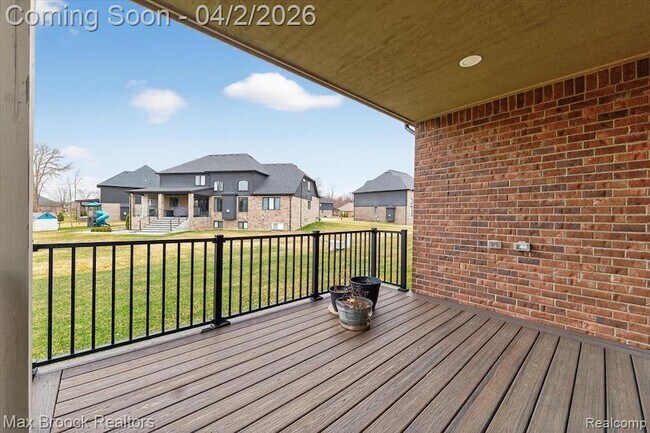 Building Photo - 43721 Legacy Dr