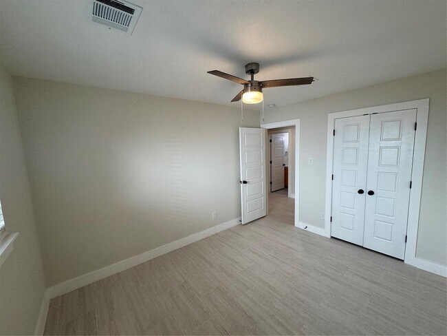 Building Photo - 9908 Willers Way