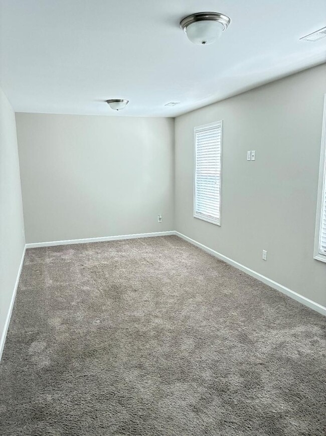 Building Photo - 4000 Saxby Ln NW