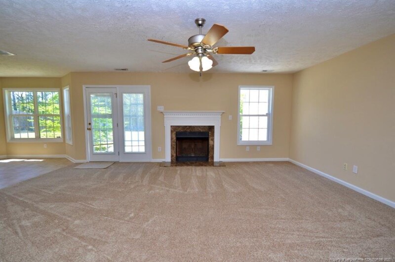 Building Photo - 361 Americana Dr
