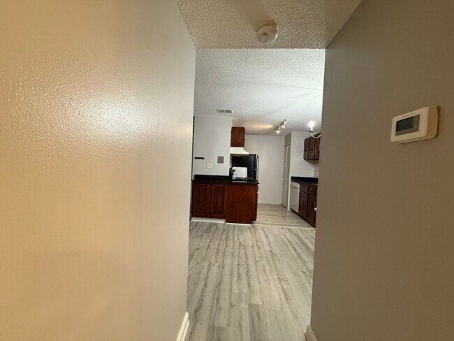 Building Photo - 34 Walden Dr