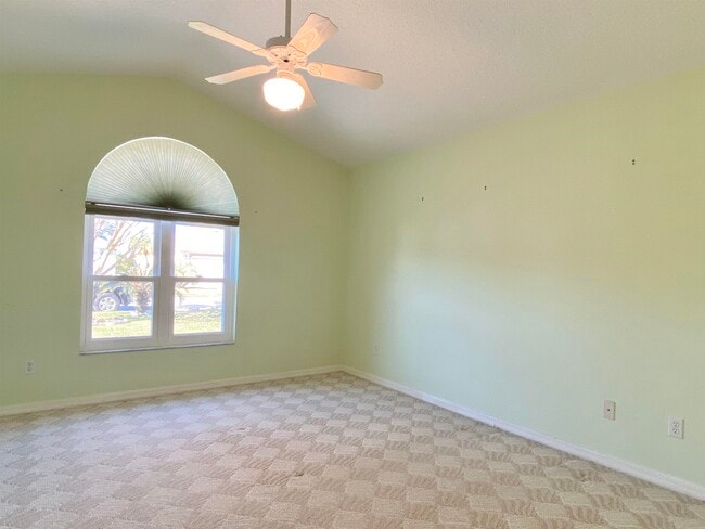 Building Photo - 524 Peninsula Ct