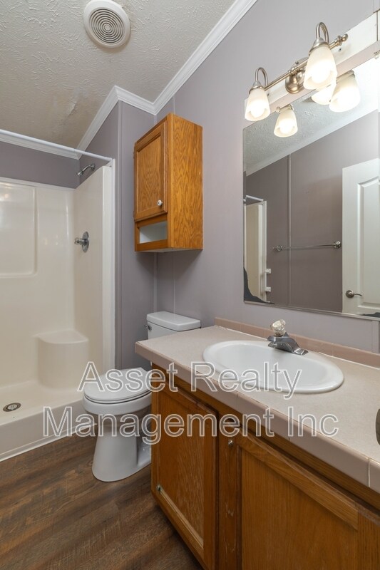 Building Photo - 1322 Silver Charm Way