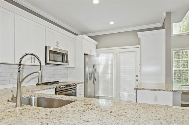 Building Photo - 1975 Hoods Fort Cir NW