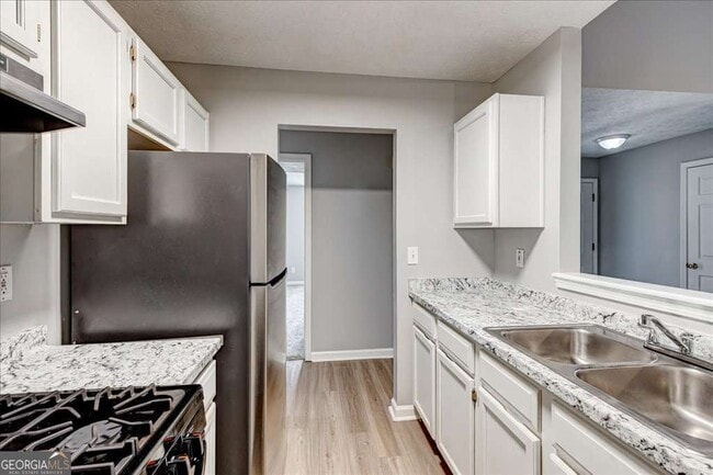 Building Photo - 3790 Benjamin Ct SW