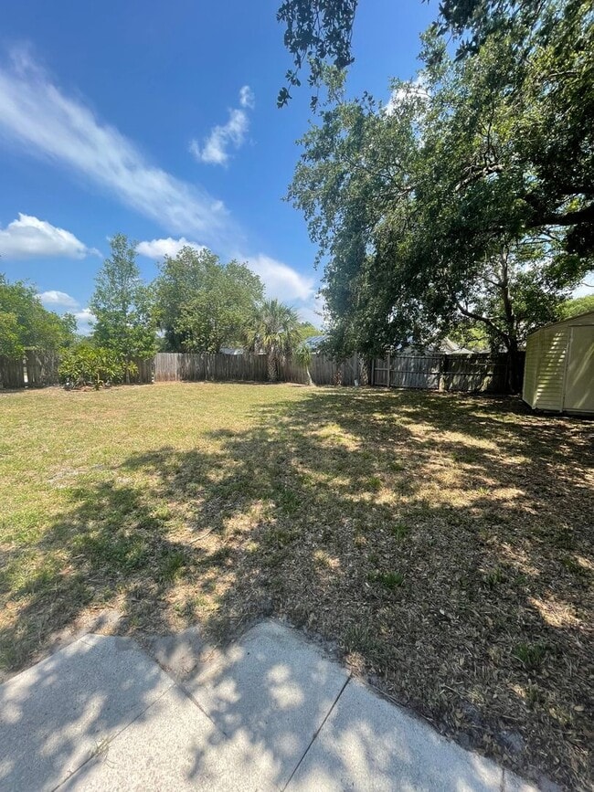 Building Photo - Renovated 3-Bed Home with Modern Upgrades ...