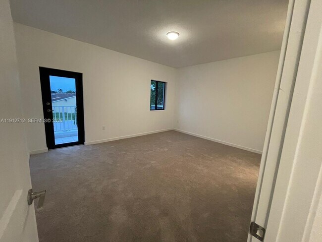 Building Photo - 25308 SW 135th Ave