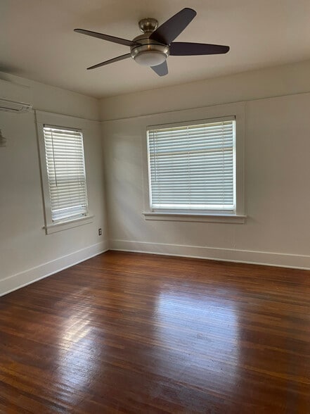 Building Photo - 515 S Indiana St