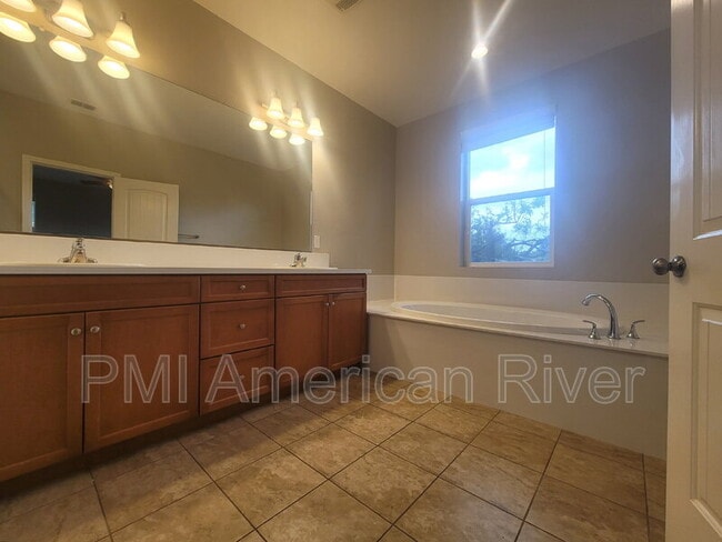 Building Photo - 5359 Sable Wood Ln