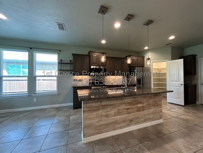 Building Photo - 1105 Spanish Needle Trail