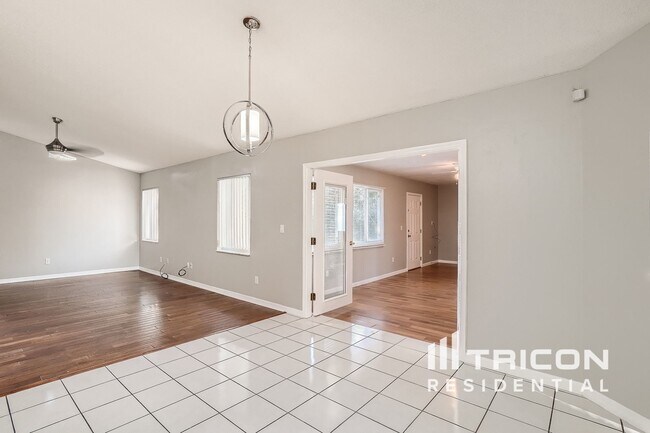 Building Photo - 10 Pittman Dr