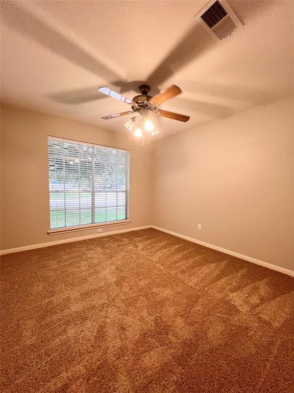 Building Photo - 1405 Manor Dr