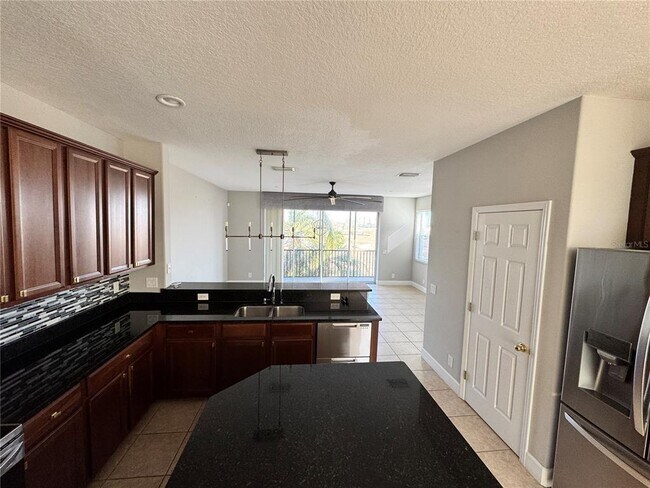 Building Photo - 1143 Venetian Harbor Dr NE