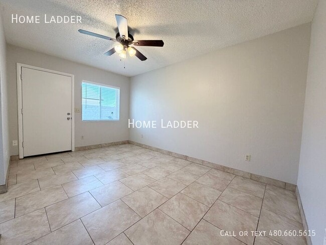 Building Photo - 501 E 8th Ave