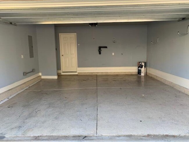Building Photo - 1205 Dexter Ridge Dr