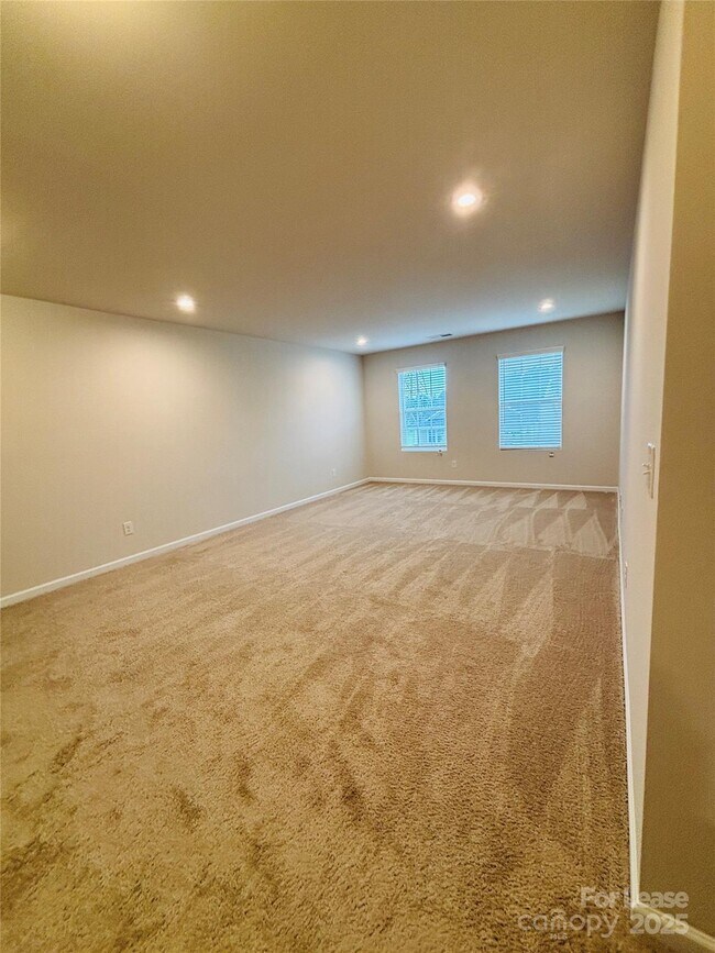 Building Photo - 3147 Cheyney Park Dr