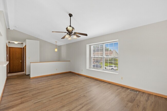 Building Photo - 708 Tobermory Ct