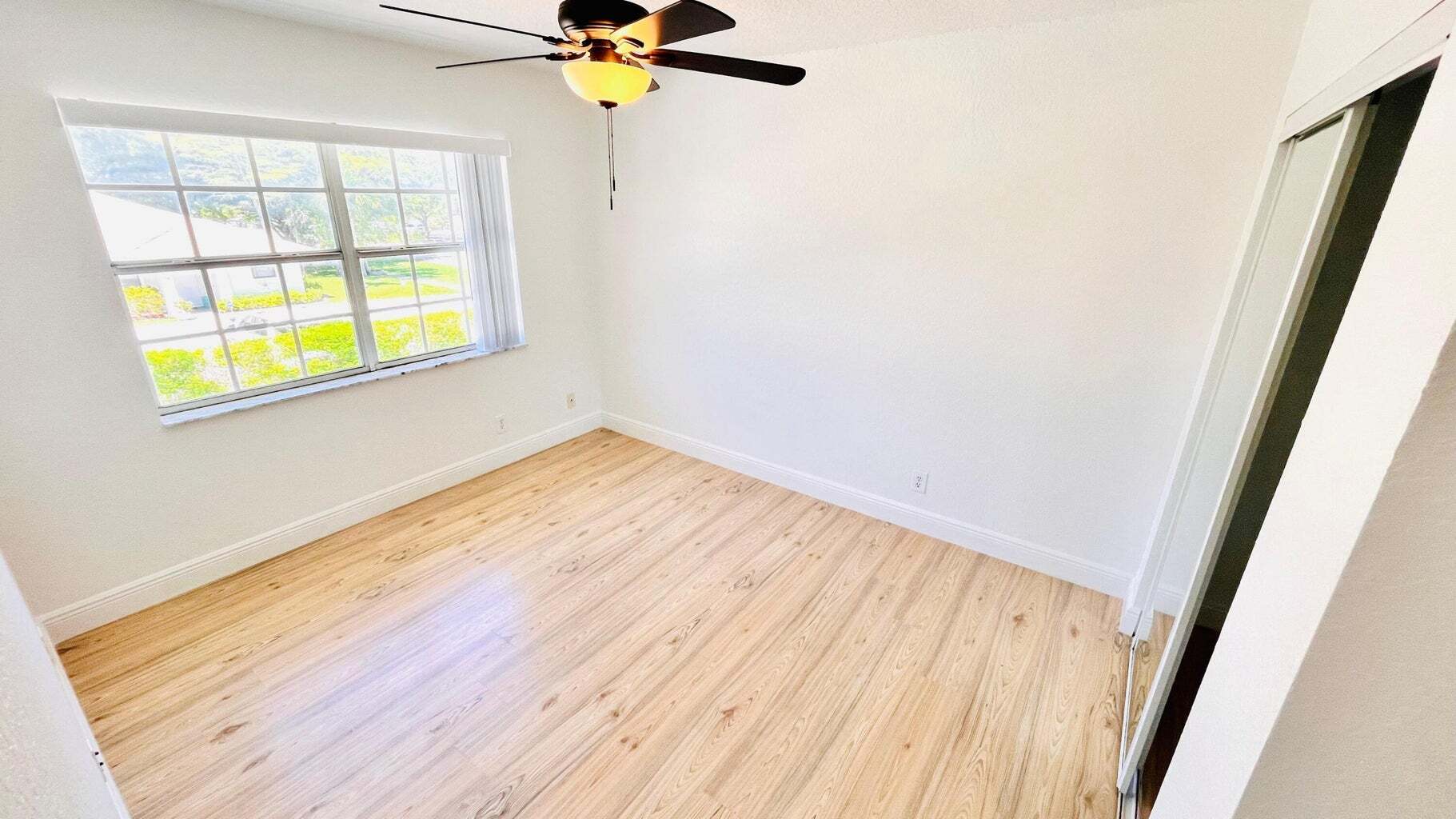 Building Photo - 1436 Hawthorne Pl