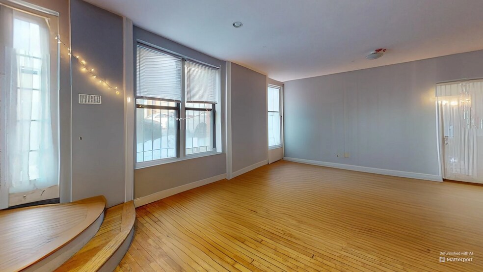 Building Photo - 330 E St