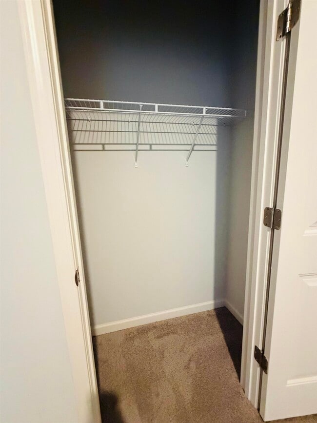 Building Photo - 50 Arrowwood Trl