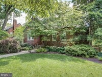 Building Photo - 3808 Cathedral Ave NW