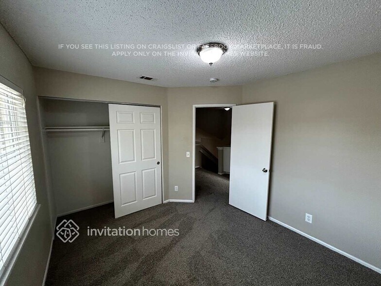 Building Photo - 11341 Rancho La Brea Dr